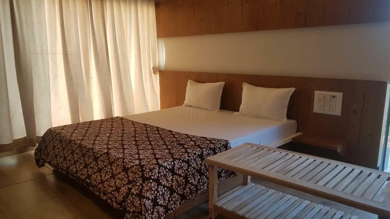 Houbara Resort Sasan Gir Exterior foto